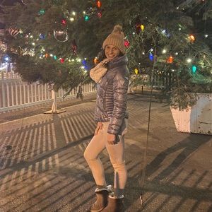 Meet your Posher, Madison